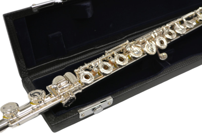 400 Flute W/ Solid Silver Head & Engraving
